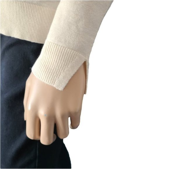 MASSIMO DUTTI NWT Cream Silk & Wool Sweater - Picture 4 of 6